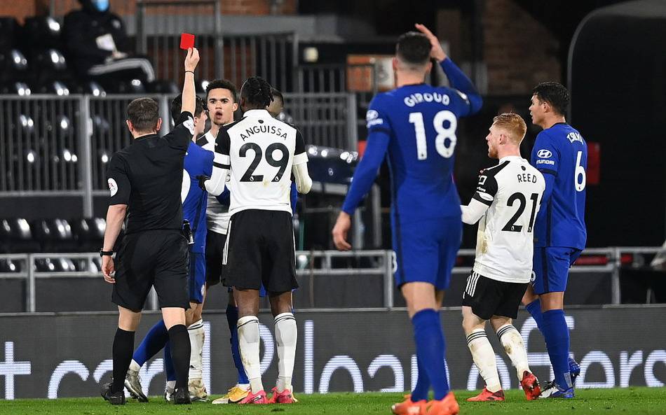 C罗晒与特朗普合照：感谢总统先生的邀请和热情欢迎（C罗分享与特朗普合影：感谢总统的邀请与热情接待）