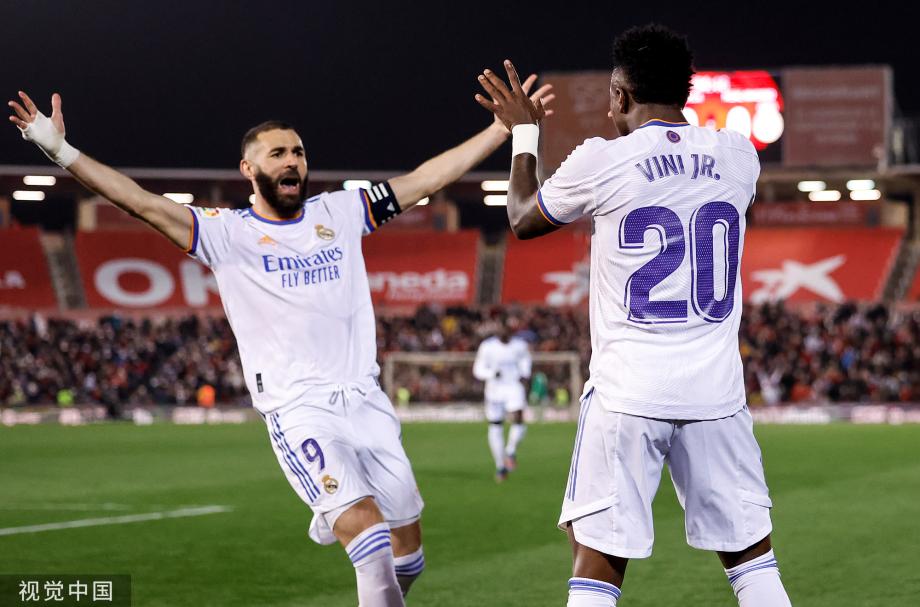 马卡：黄潜有意帕尔特伊，后者目前正面临英国检方指控（马卡报：比利亚雷亚尔有意帕尔特伊，后者正面临英检方起诉）