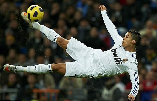 那不勒斯三叉戟重回巅峰（那不勒斯三箭齐发再临巅峰）