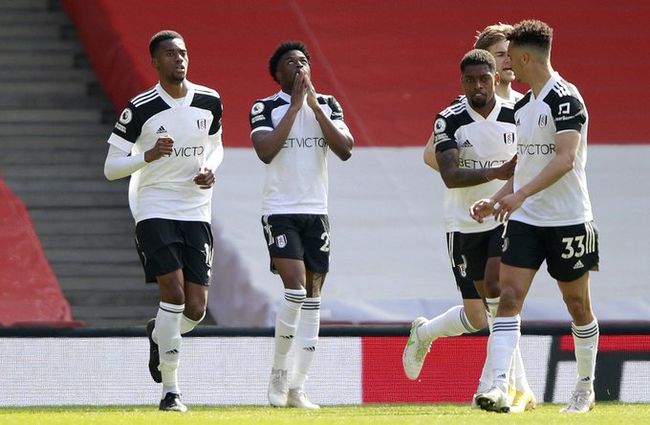 凯恩：英格兰目标是世界杯夺冠，要付出大量努力但令人兴奋（凯恩称英格兰目标是捧起世界杯，过程艰辛却令人振奋）