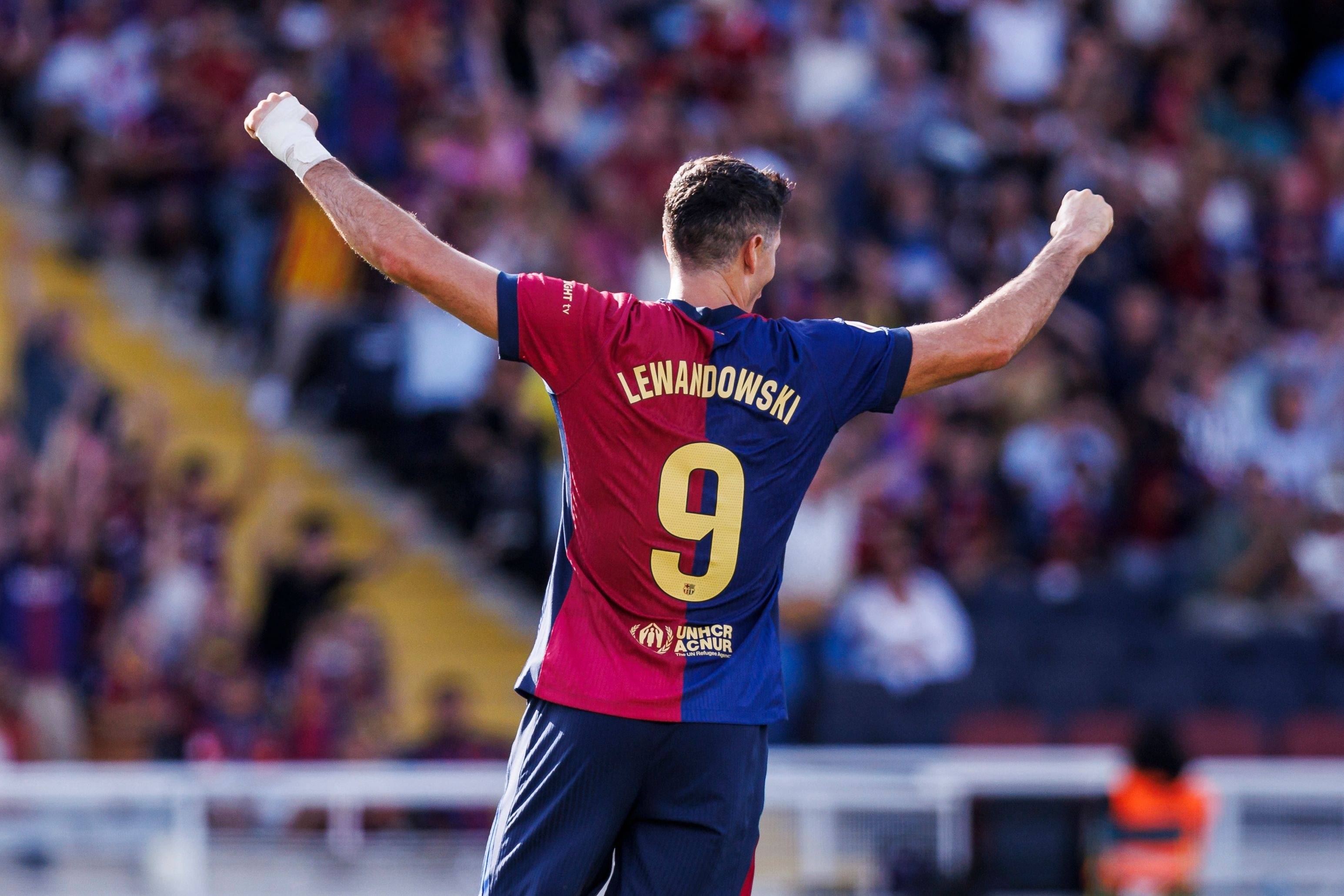 贝纳蒂亚：裁判偷了我们的点球，和他们说话时几乎都不看你（贝纳蒂亚：裁判抢走了我们的点球，与他们交流时几乎不看人）